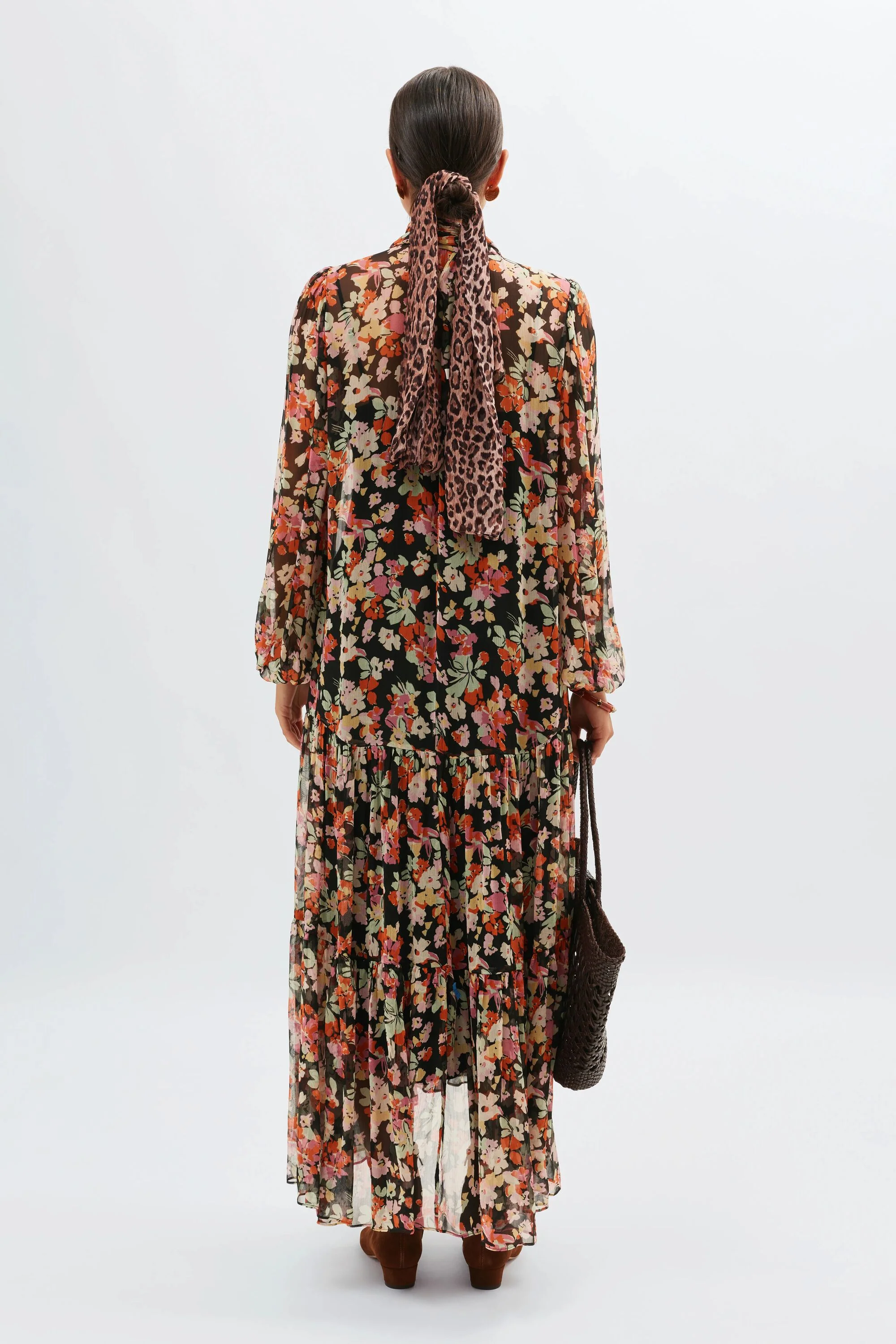 Adalind - Primrose Floral Deep Navy - Image 3