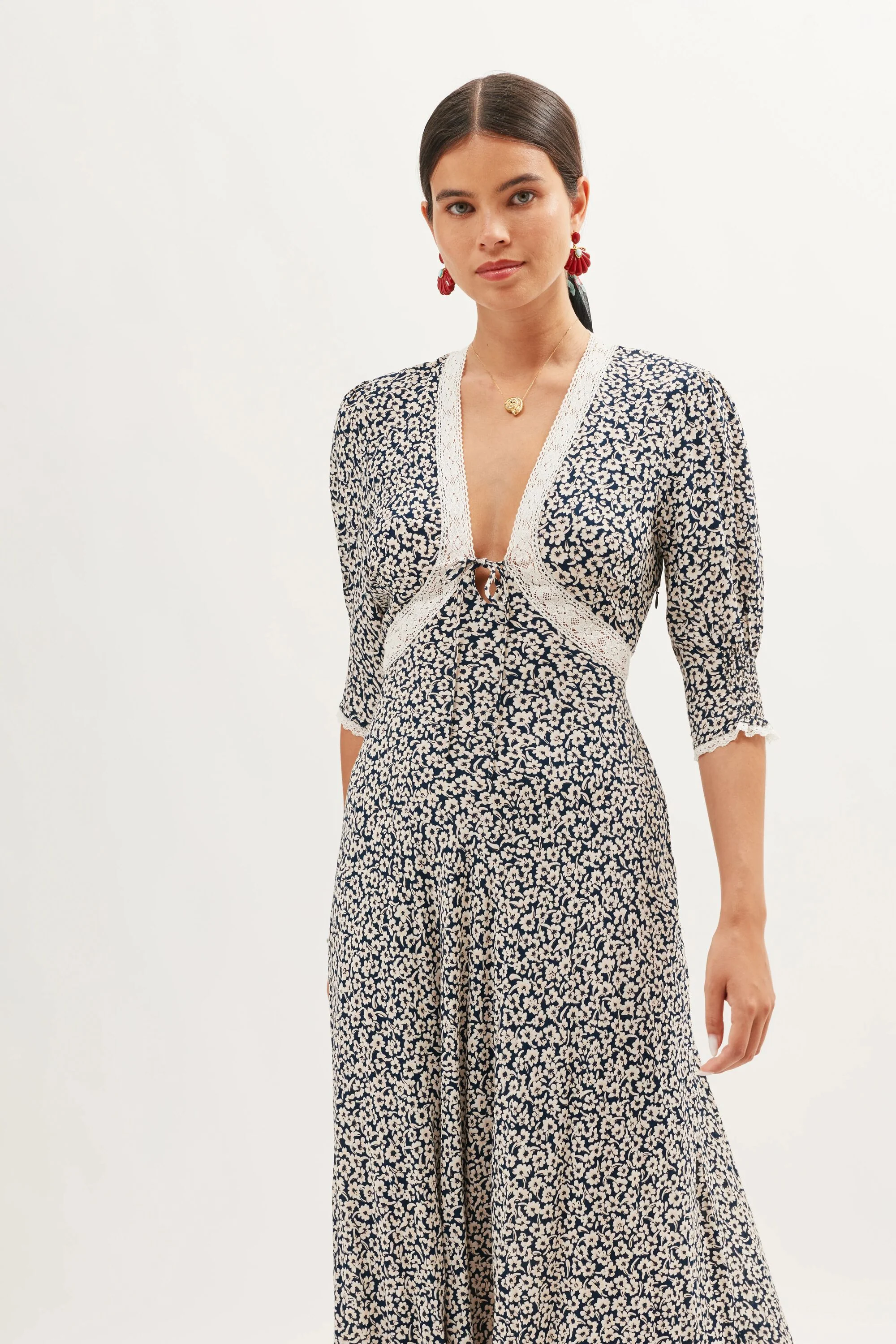 Amina - English Daisy Deep Navy - Image 2