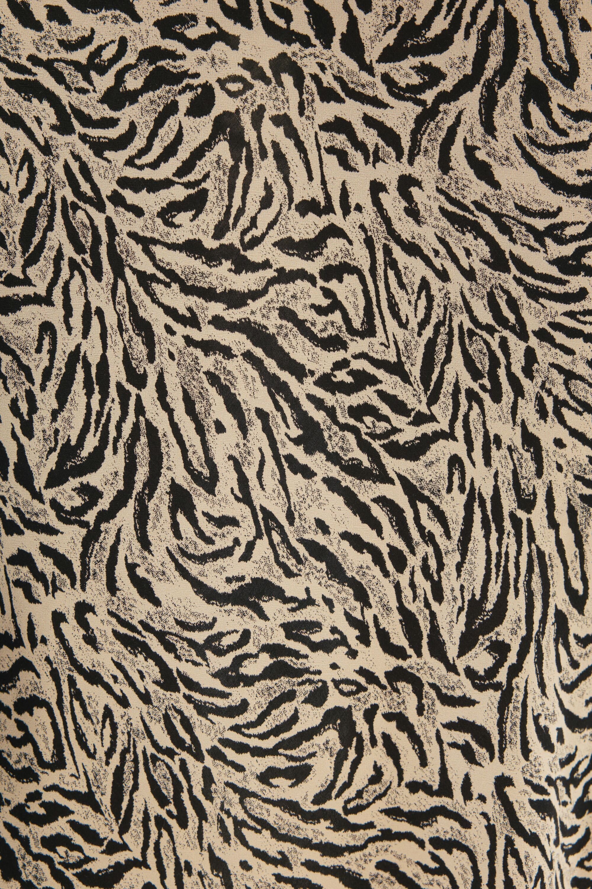 Ardith - Sun Leo Tan - Image 5