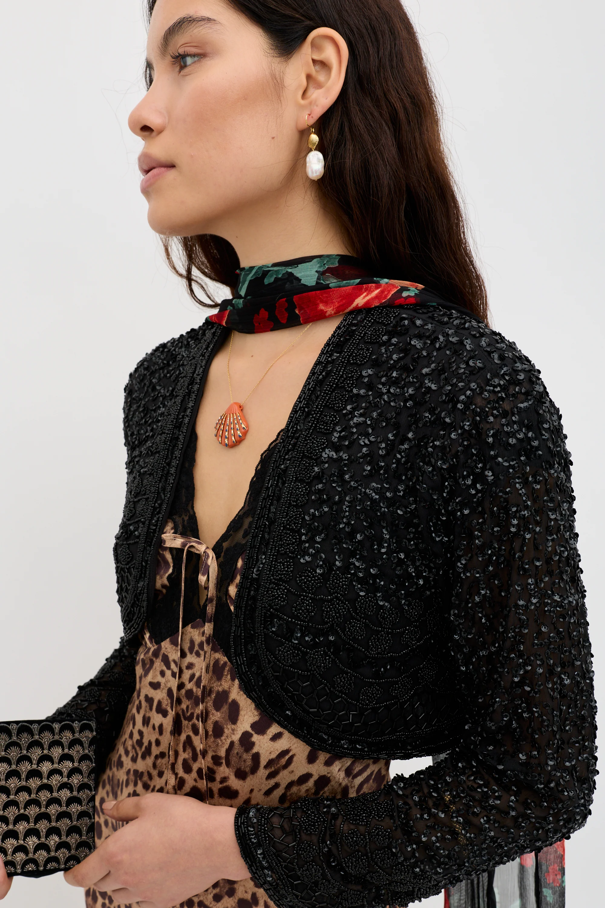 Cliona  -  Deco Embellishment Black - Image 4