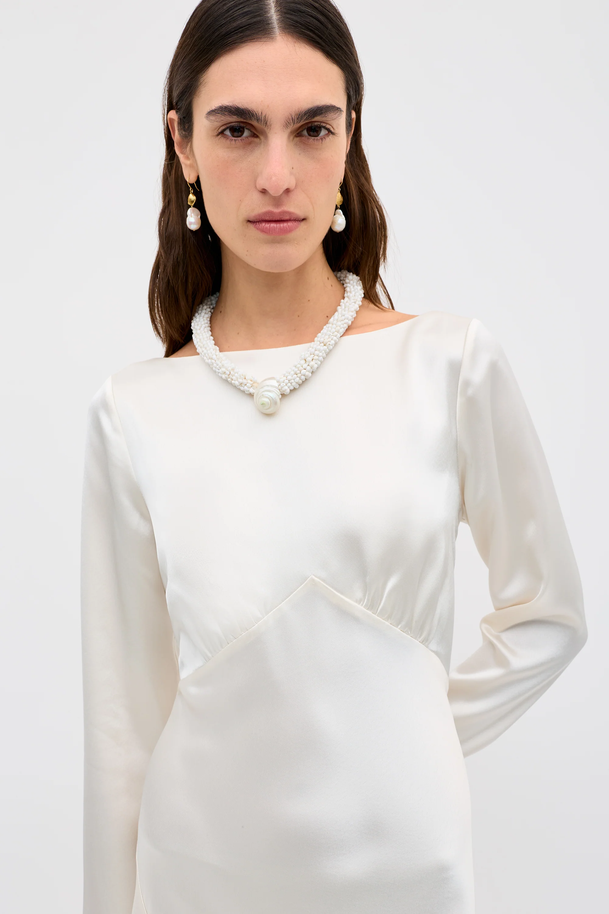 Devina  -  Pearl - Image 4