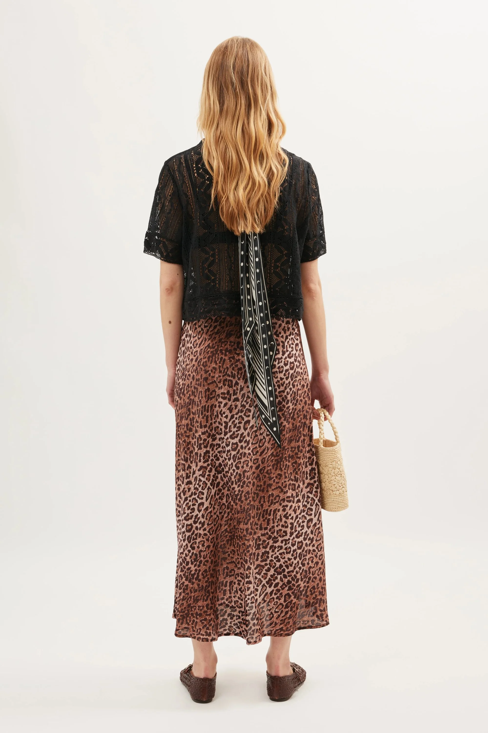Diona - Black - Image 4