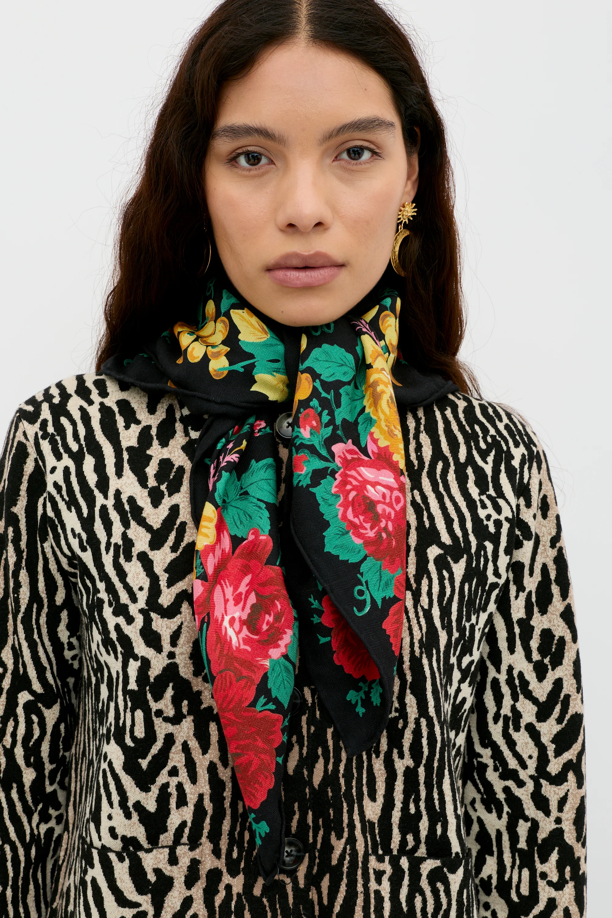 Elianna  -  Rosette Black - Image 2