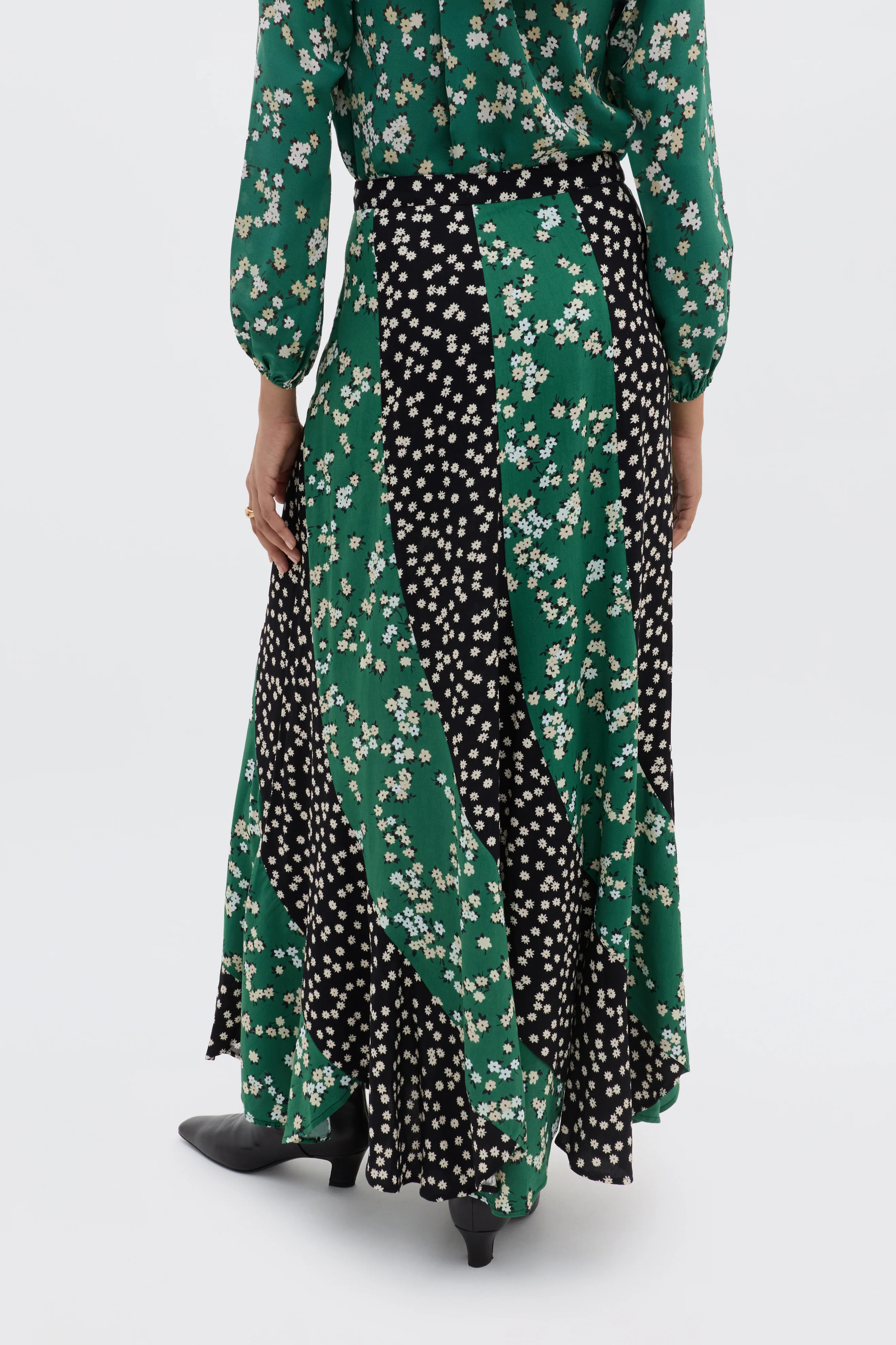Gracella - City Floral Mix Olive - Image 2