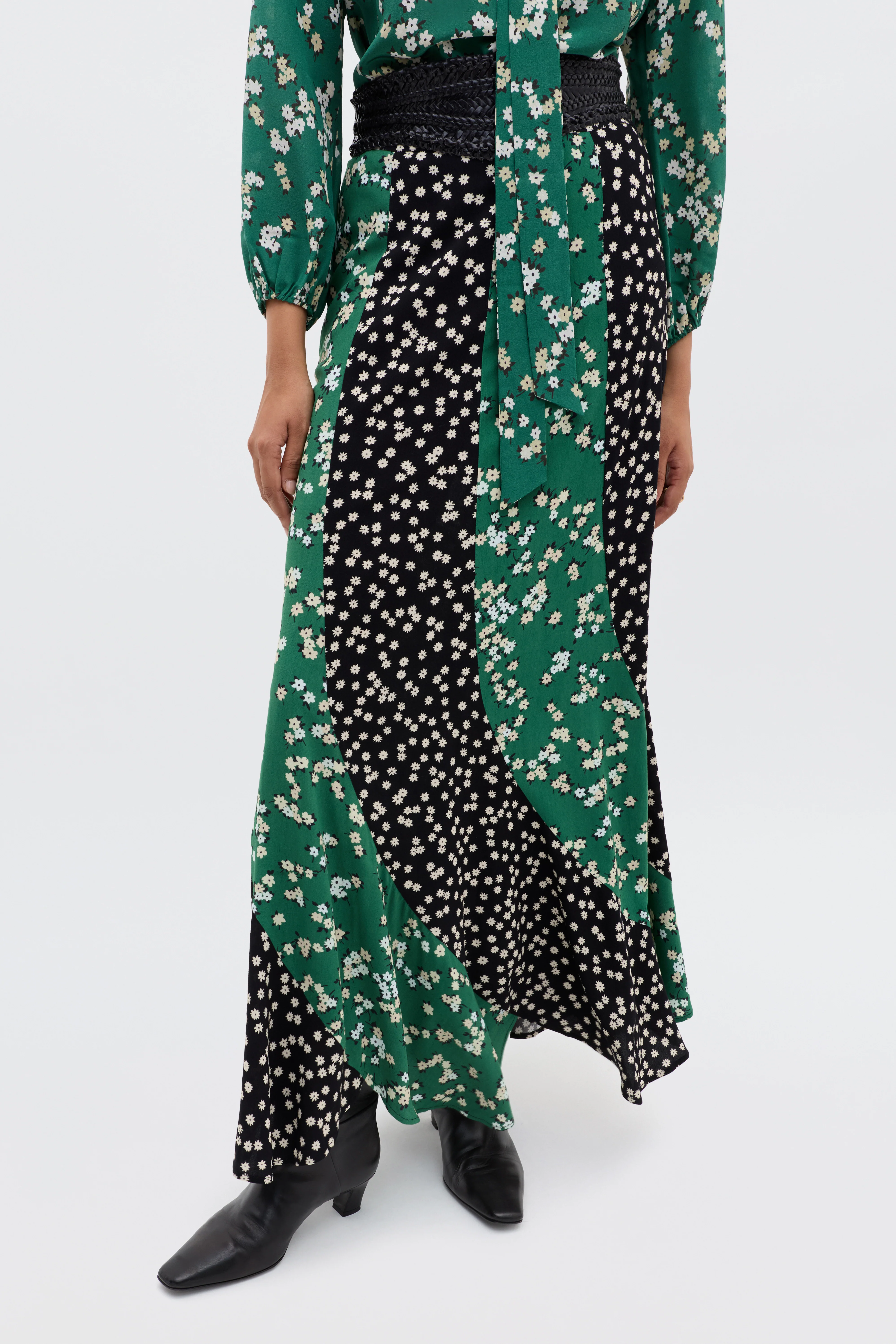Gracella - City Floral Mix Olive - Image 4