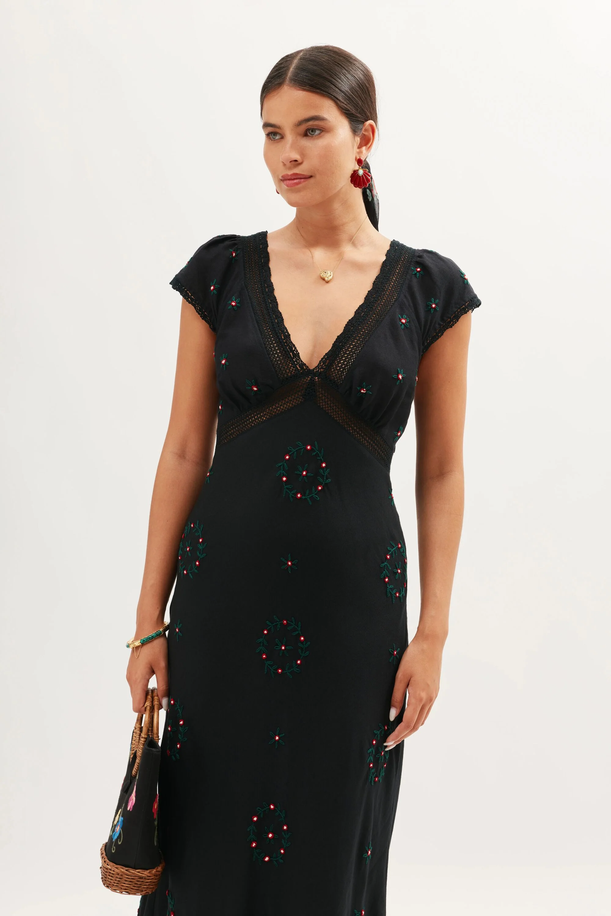 Iggy - Rose Trail Embroidery Black - Image 4