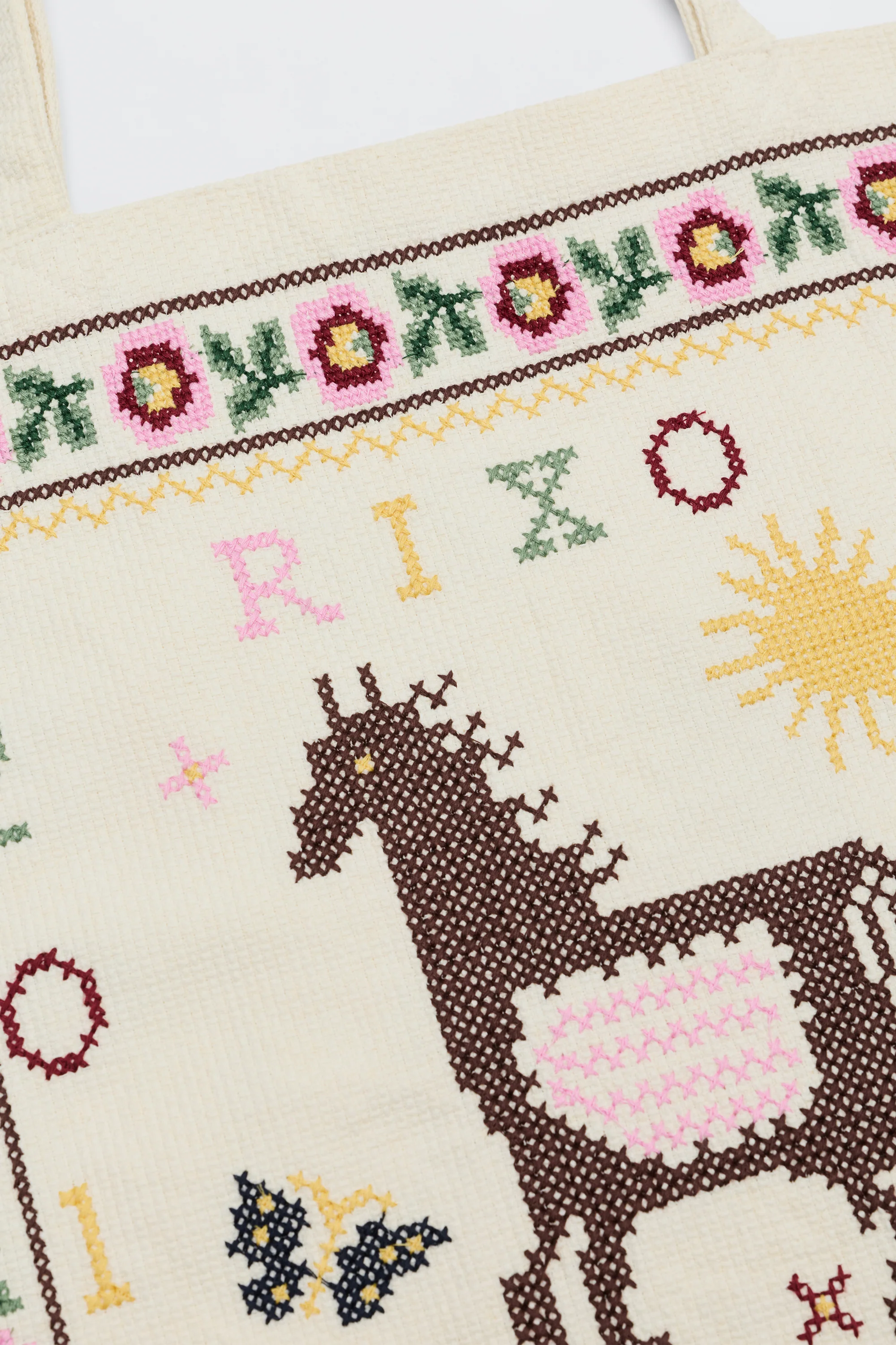 Lili - Romeo Cross Stitch Embroidery Cream - Image 2