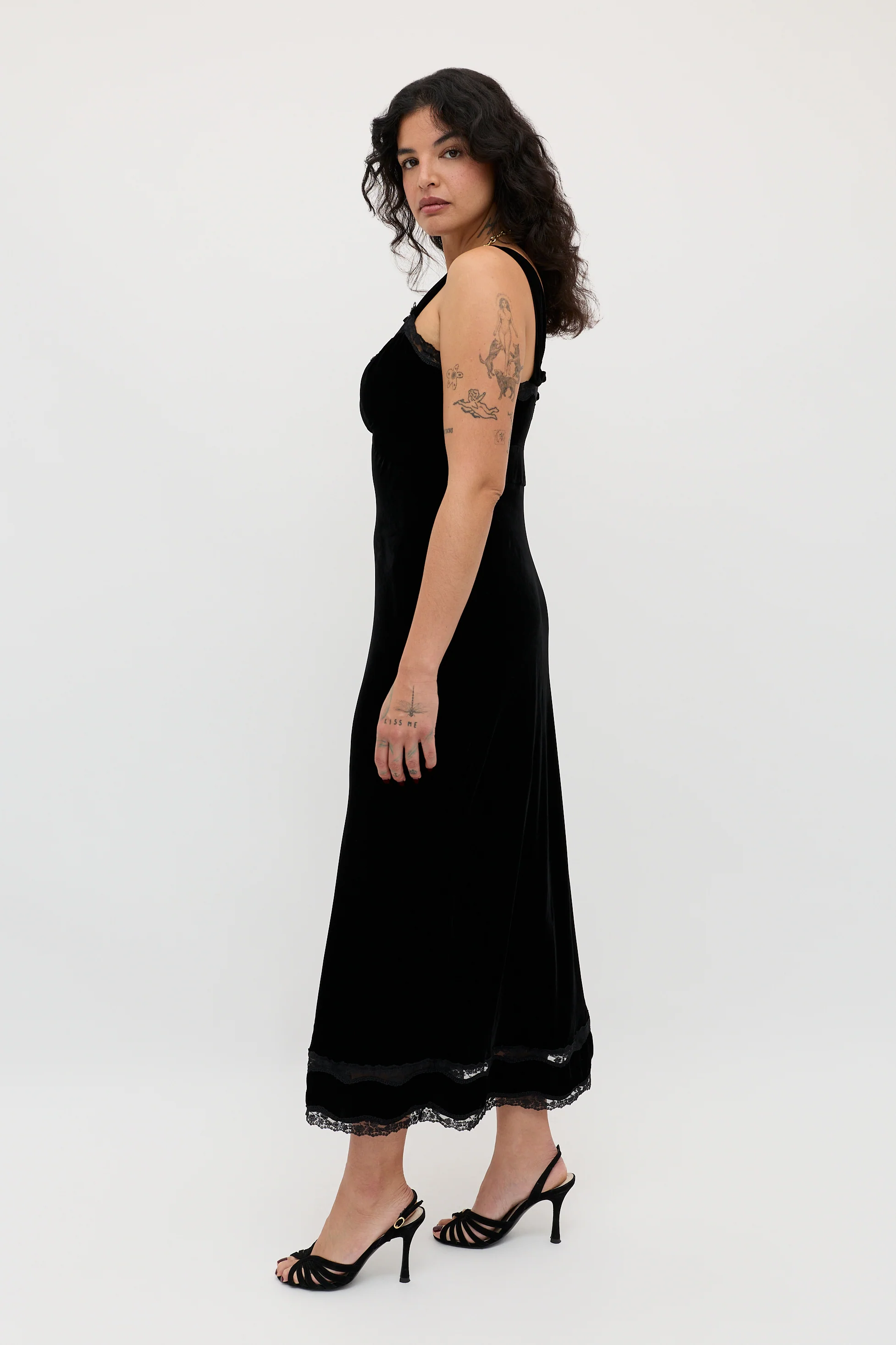 Lucie  -  Black - Image 5