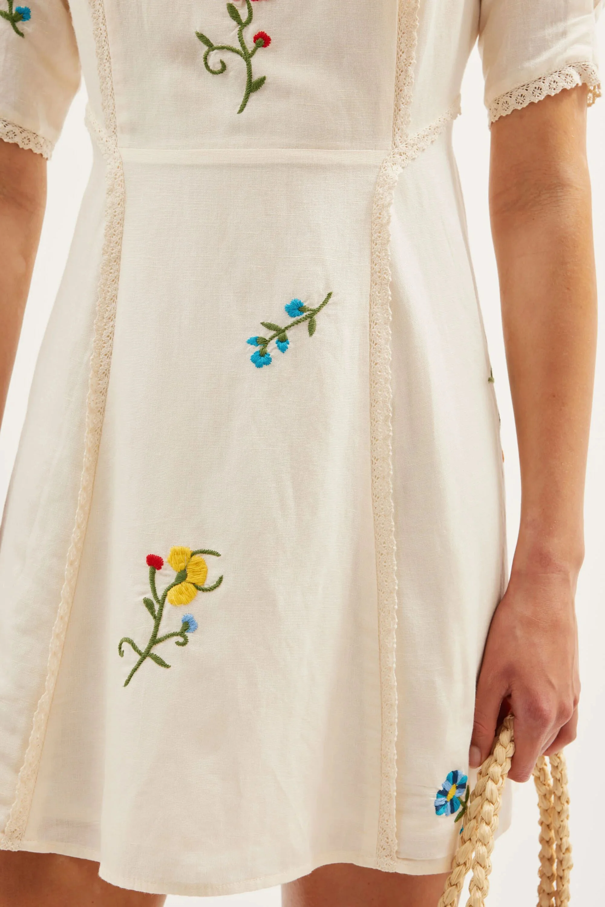 Marne - Ombre Floral Embroidery Cream - Image 4