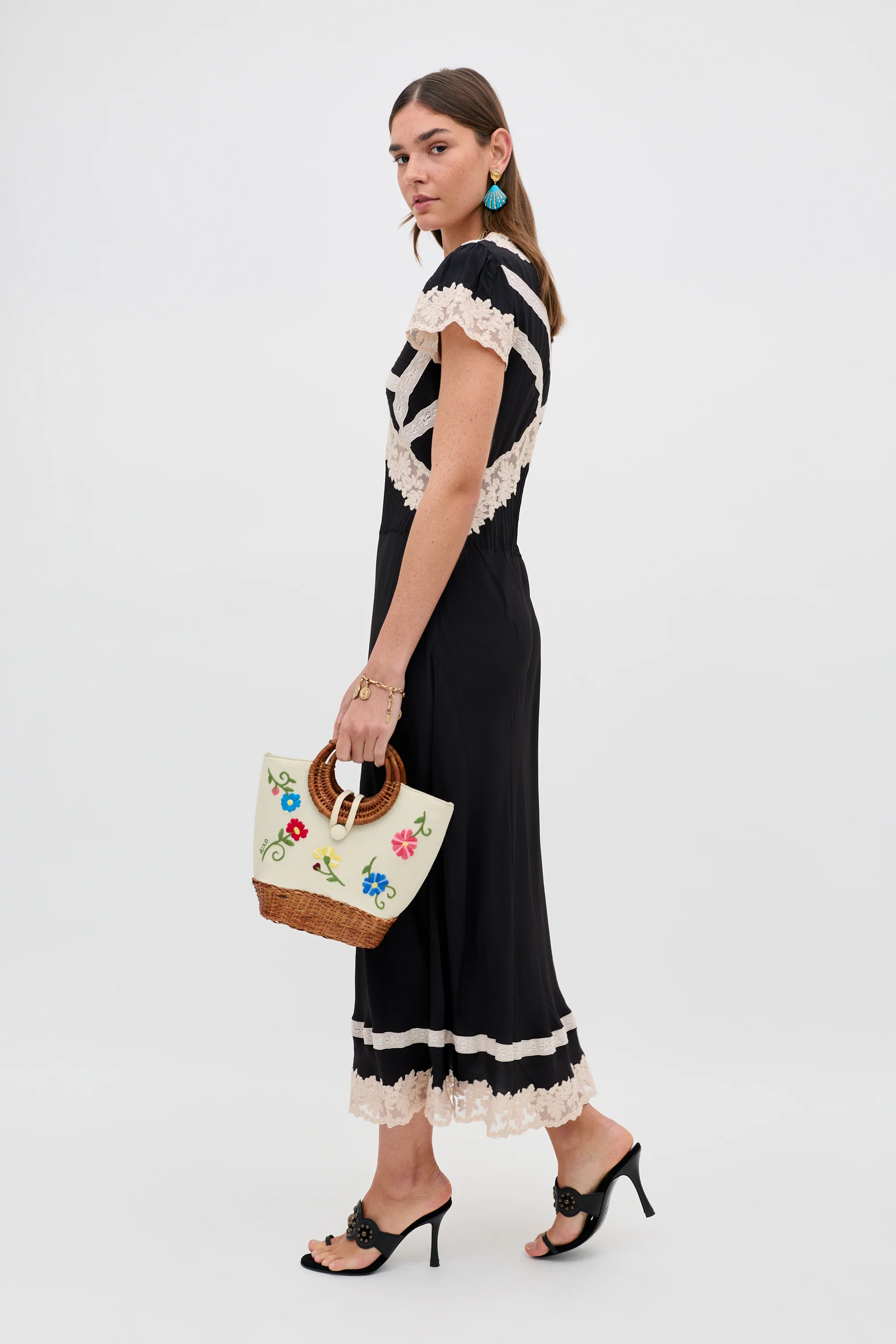 Martina - Black - Image 3