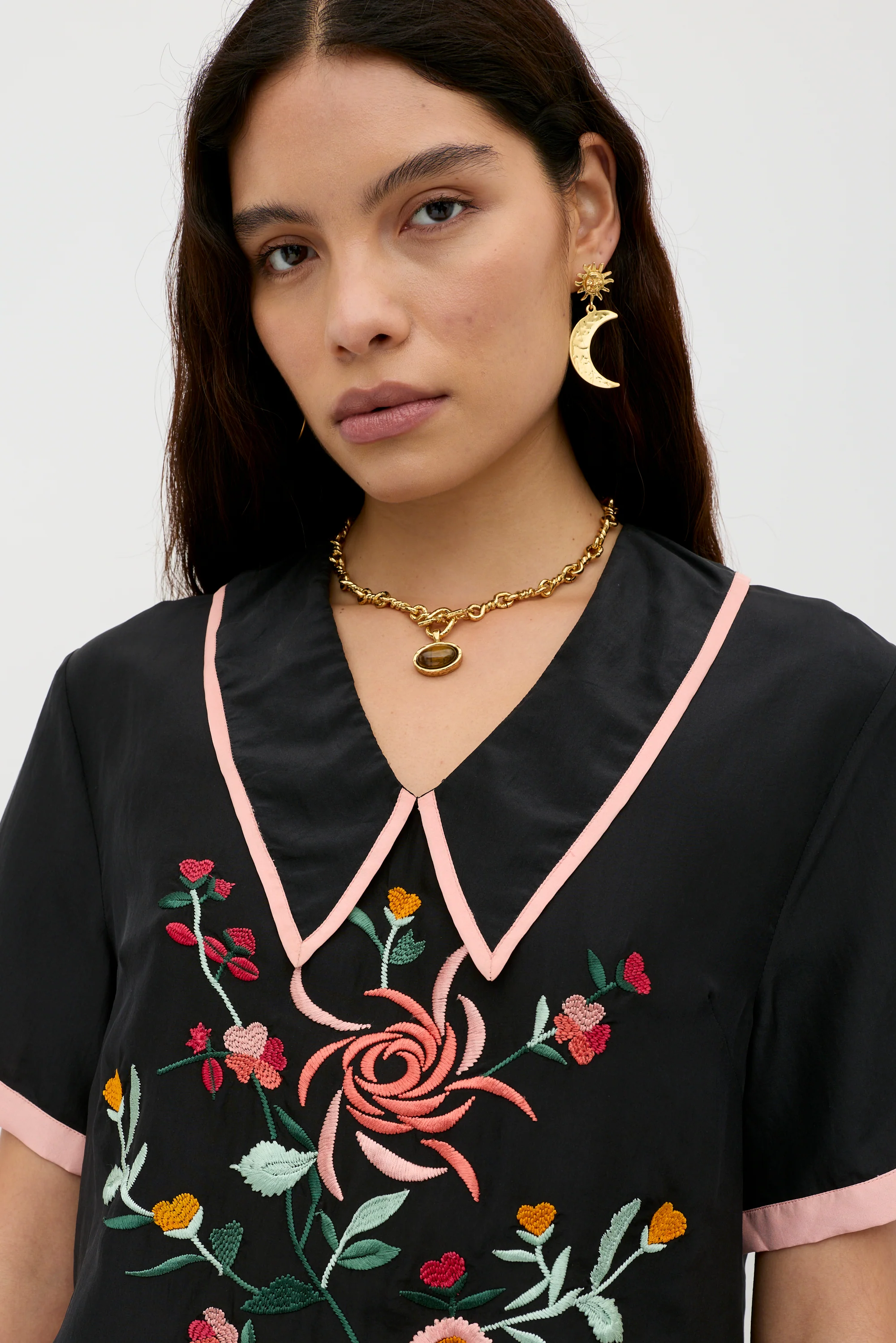 Nicolina - Frida Embroidery Black - Image 4