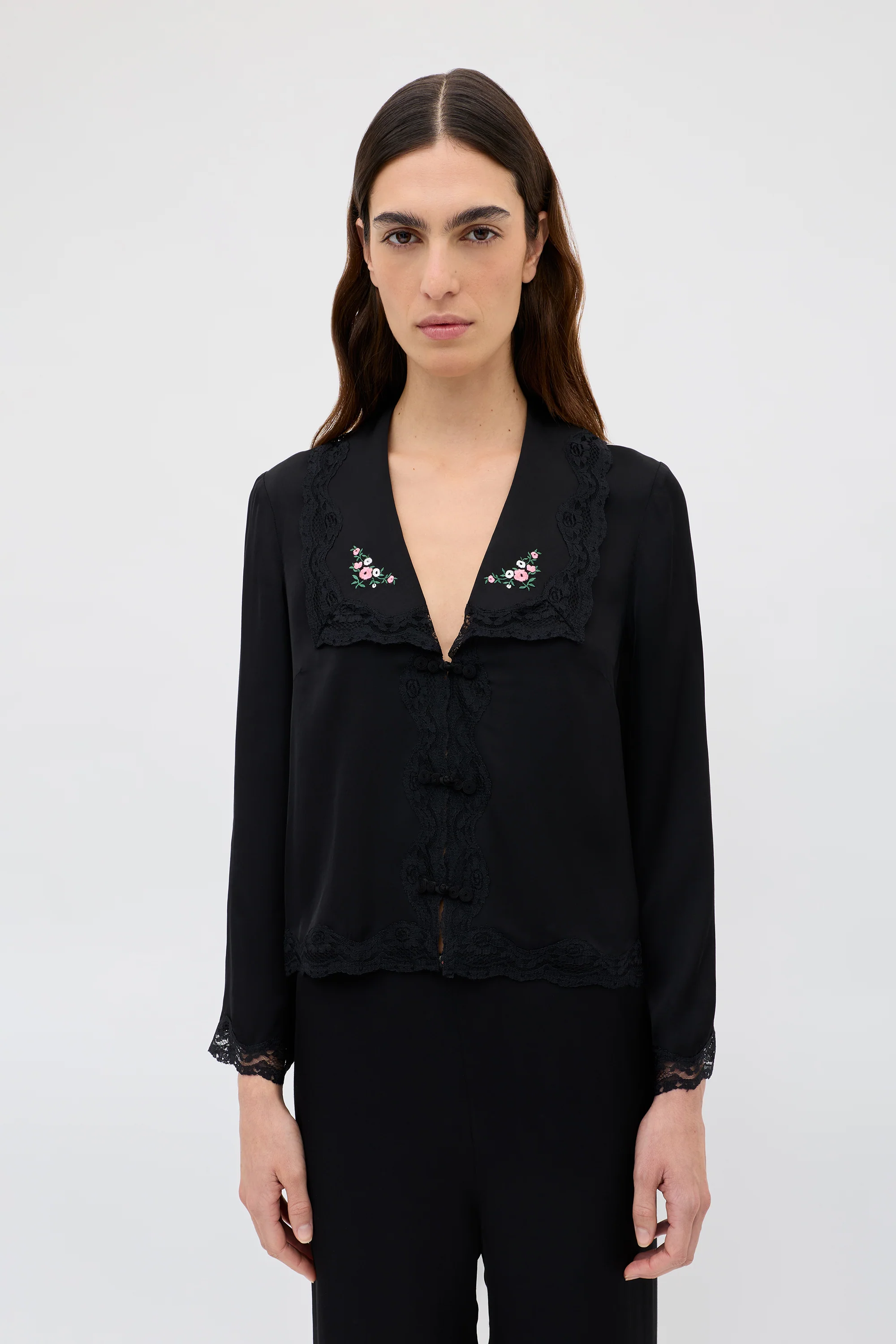 Nienna  -  Peonies Embroidery Black
