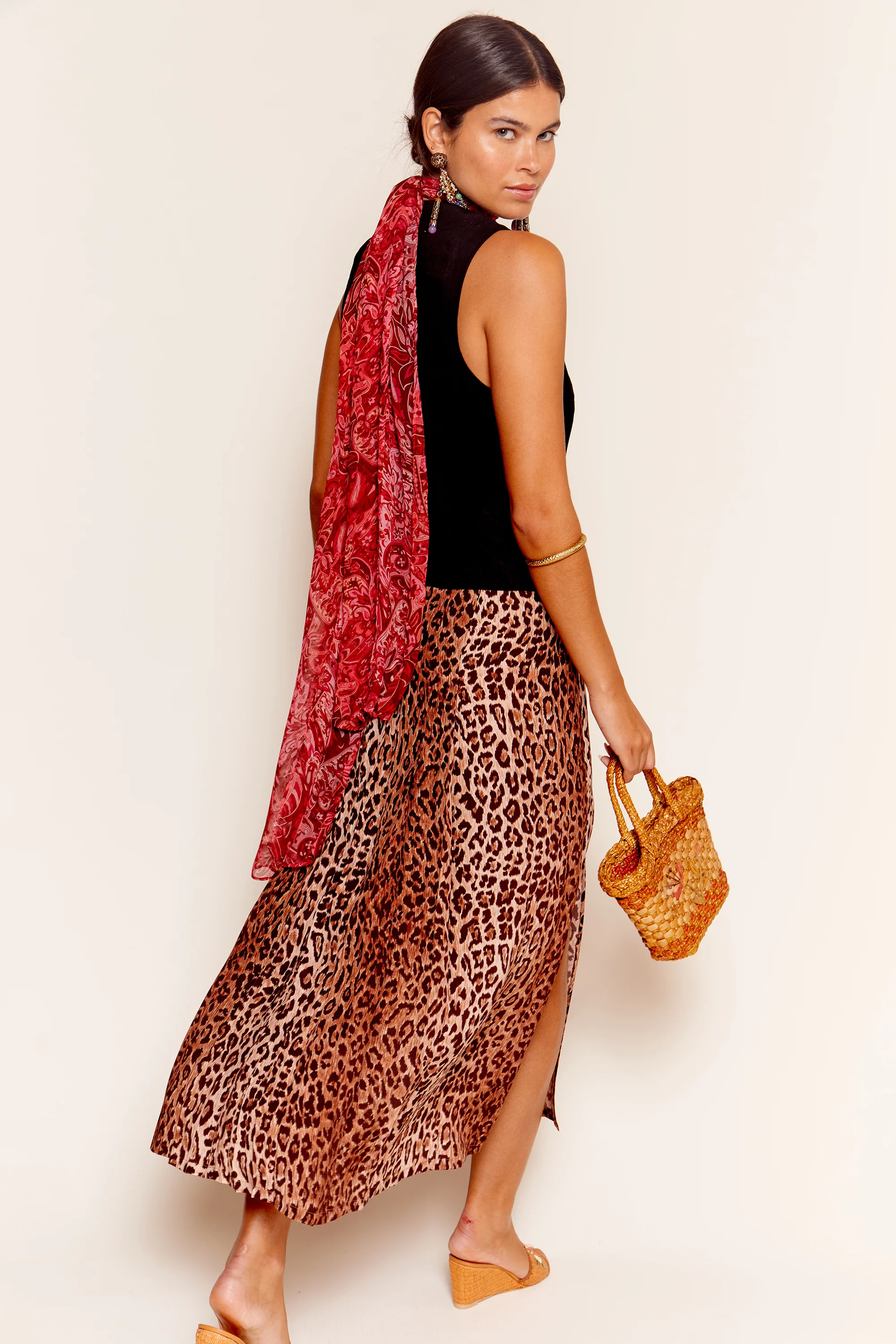 Norah - Black - Image 5