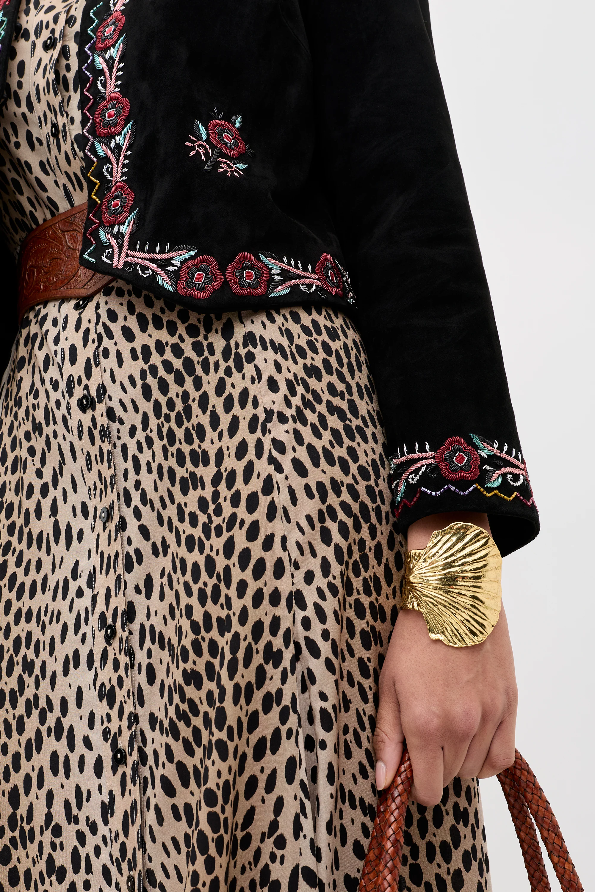 Oliwia - Roselle Embellishment Black - Image 4