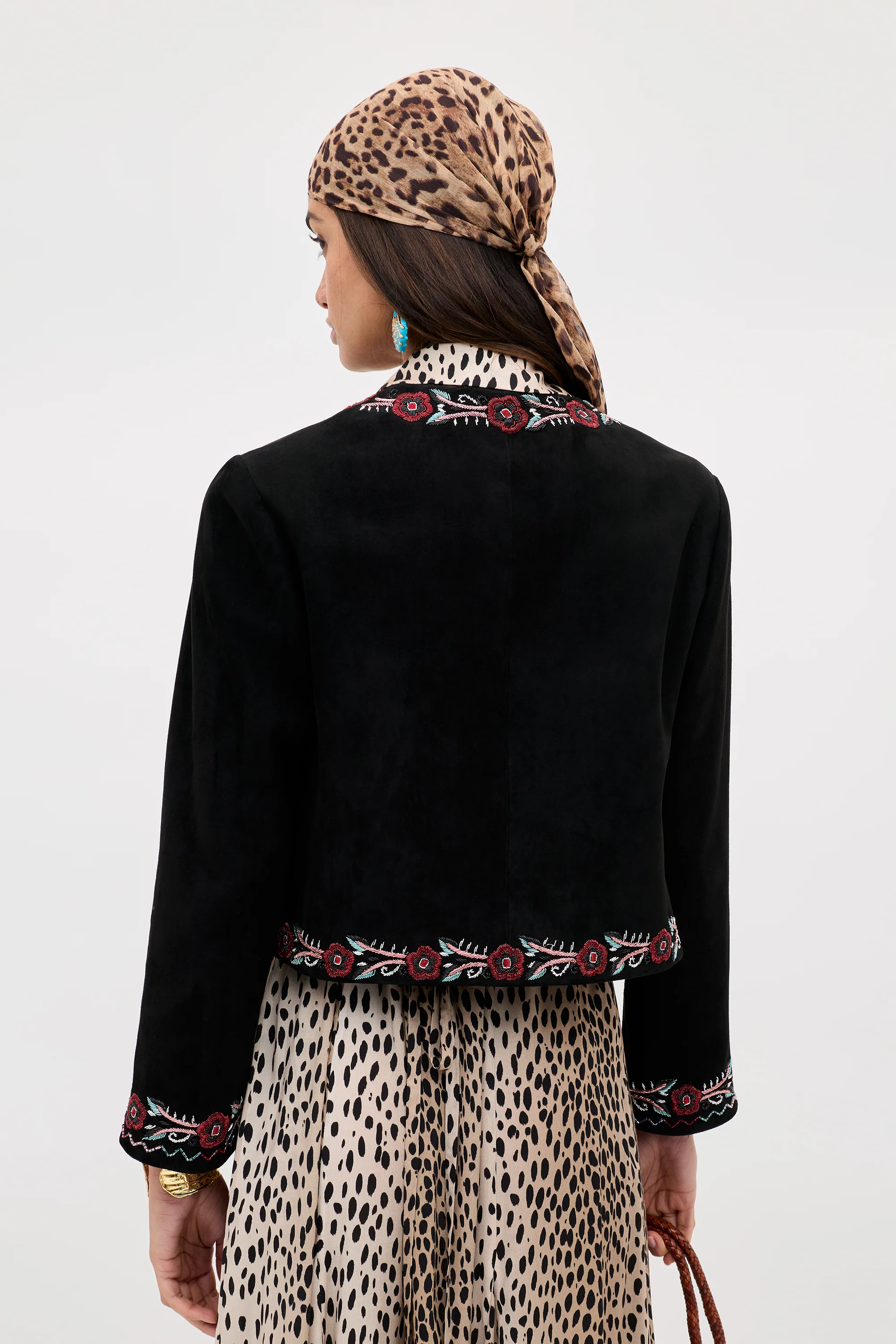 Oliwia - Roselle Embellishment Black - Image 5