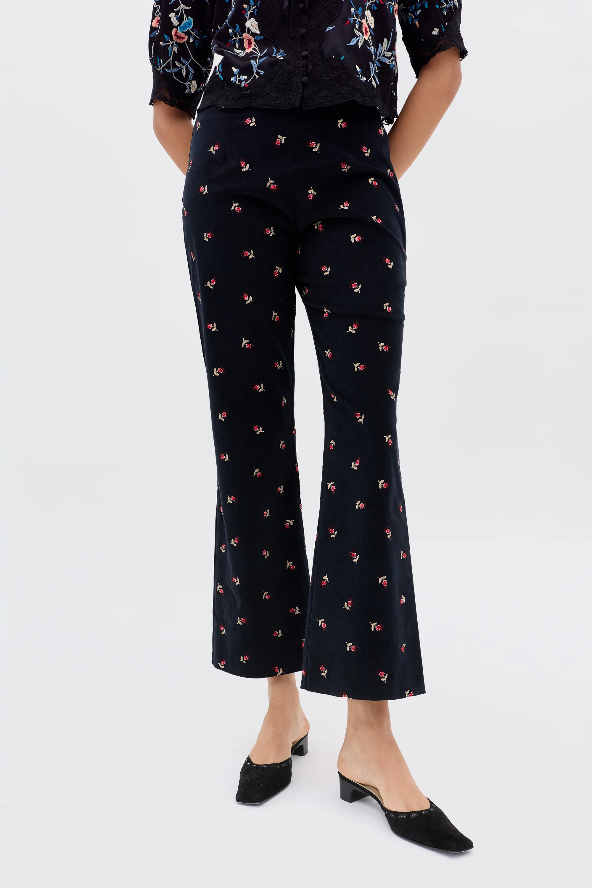 Olwen - Dandy Embroidery Deep Navy - Image 2