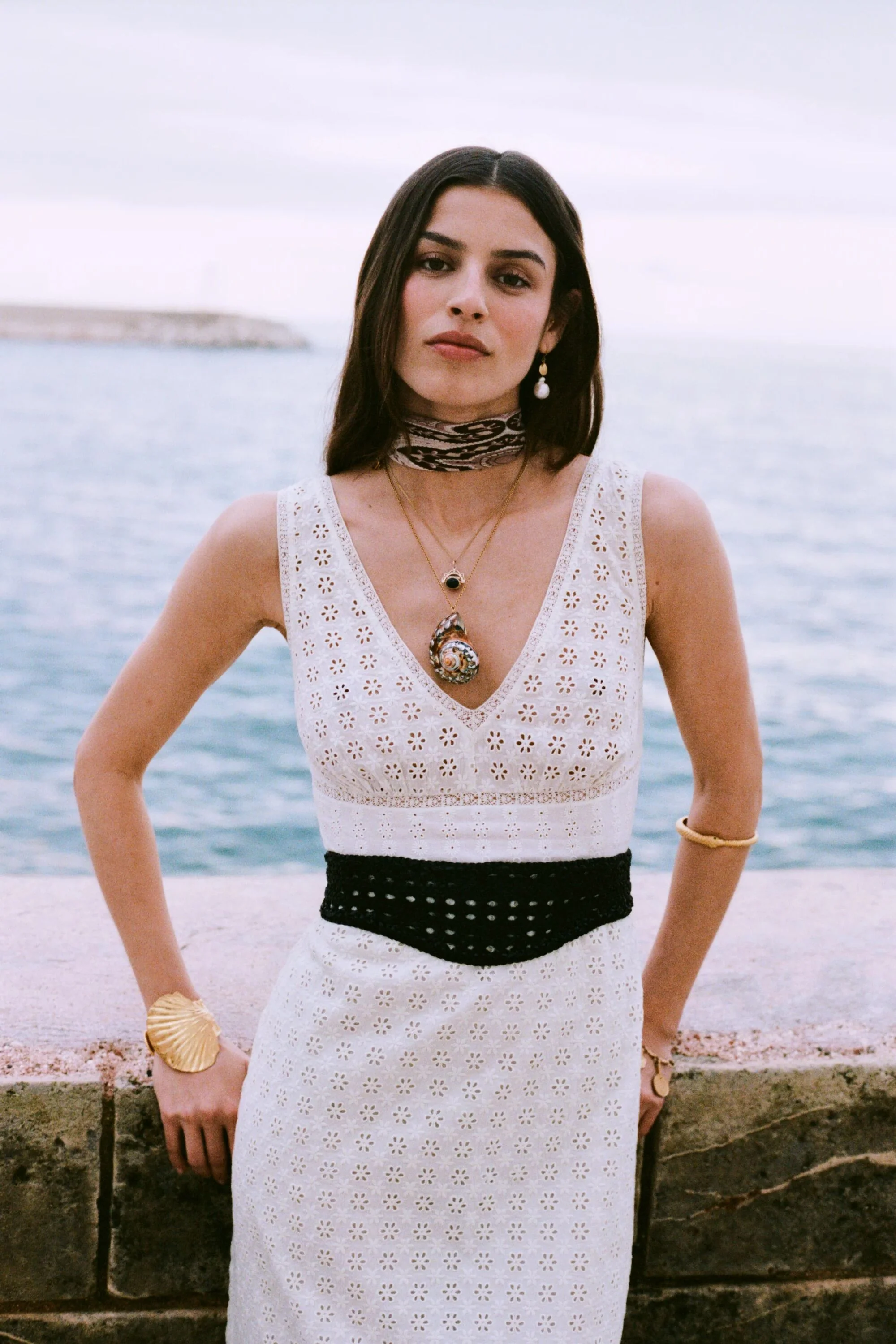 Roxella  -  Black - Image 5