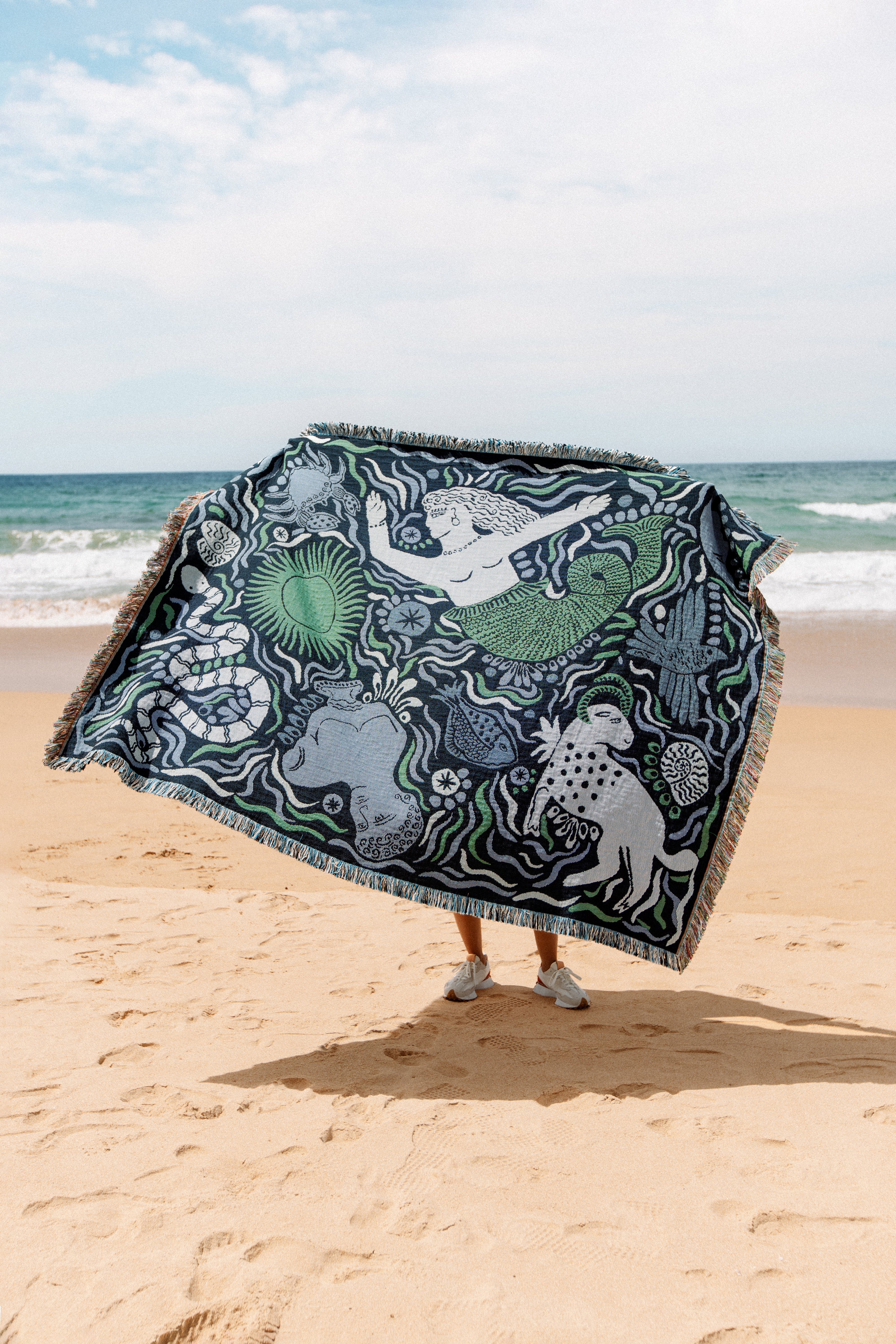 Mythos Throw - Navy - Image 4
