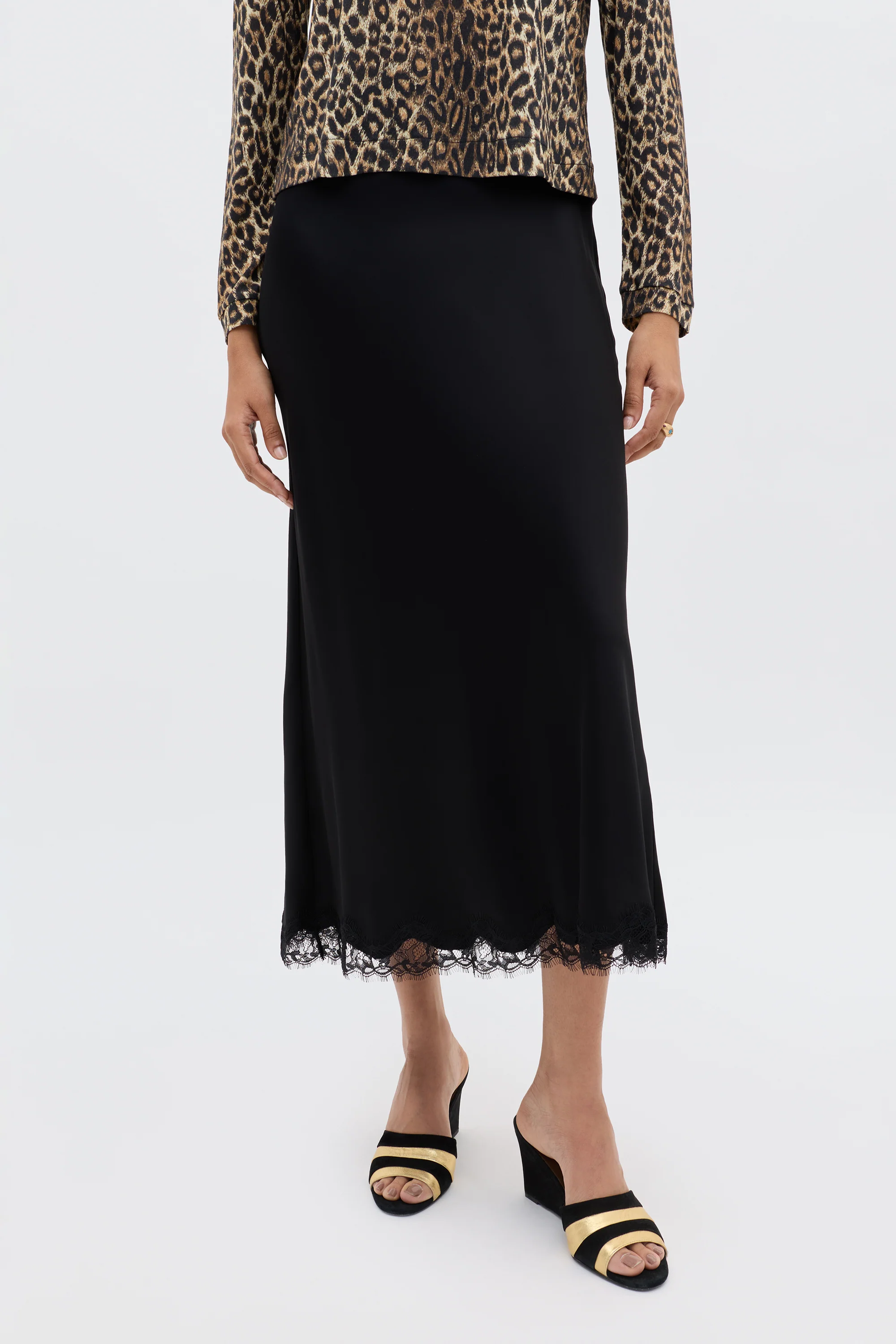 Stassie - Black - Image 3
