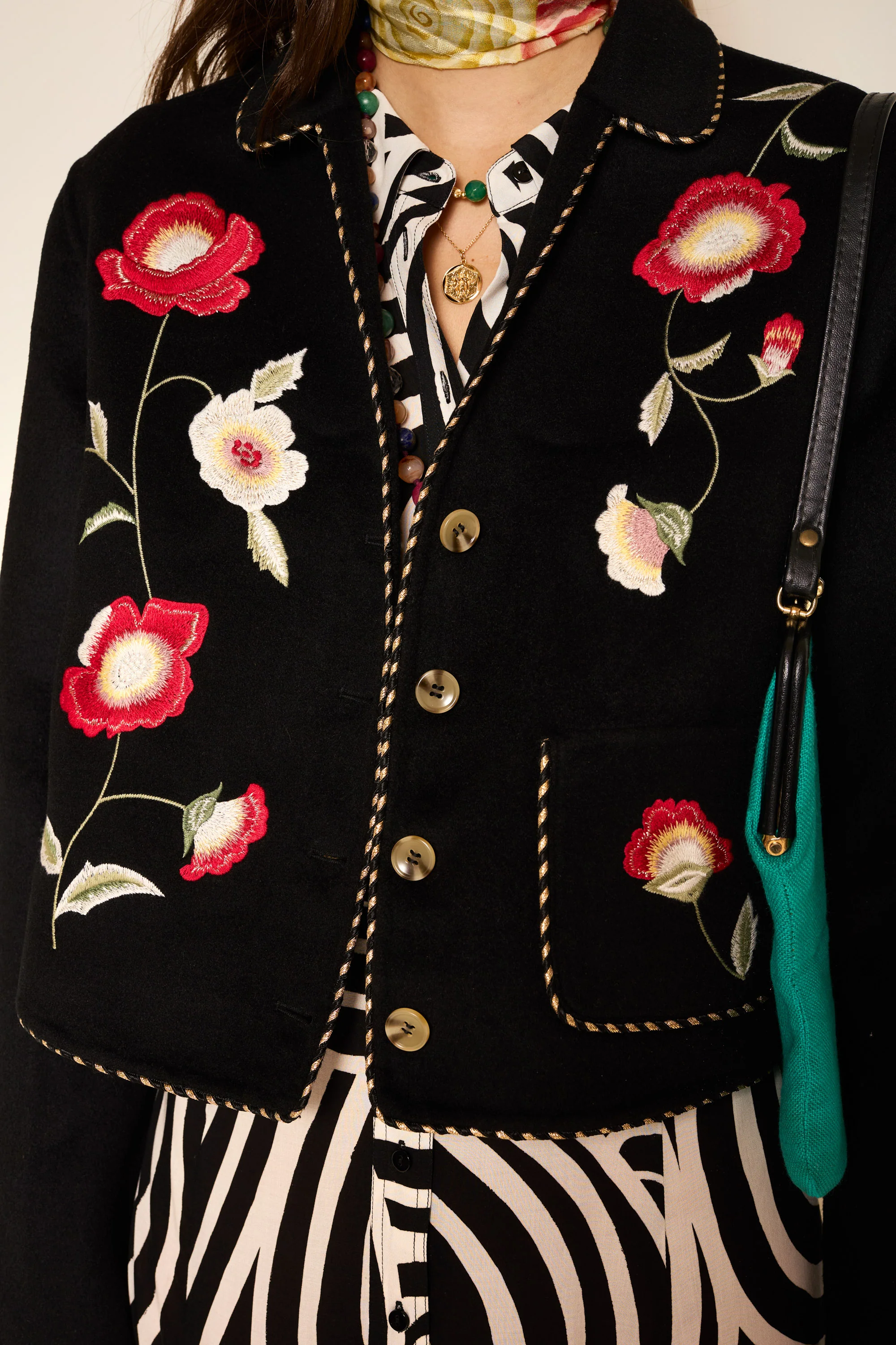 Sunday - Poppy Embroidery Black - Image 4