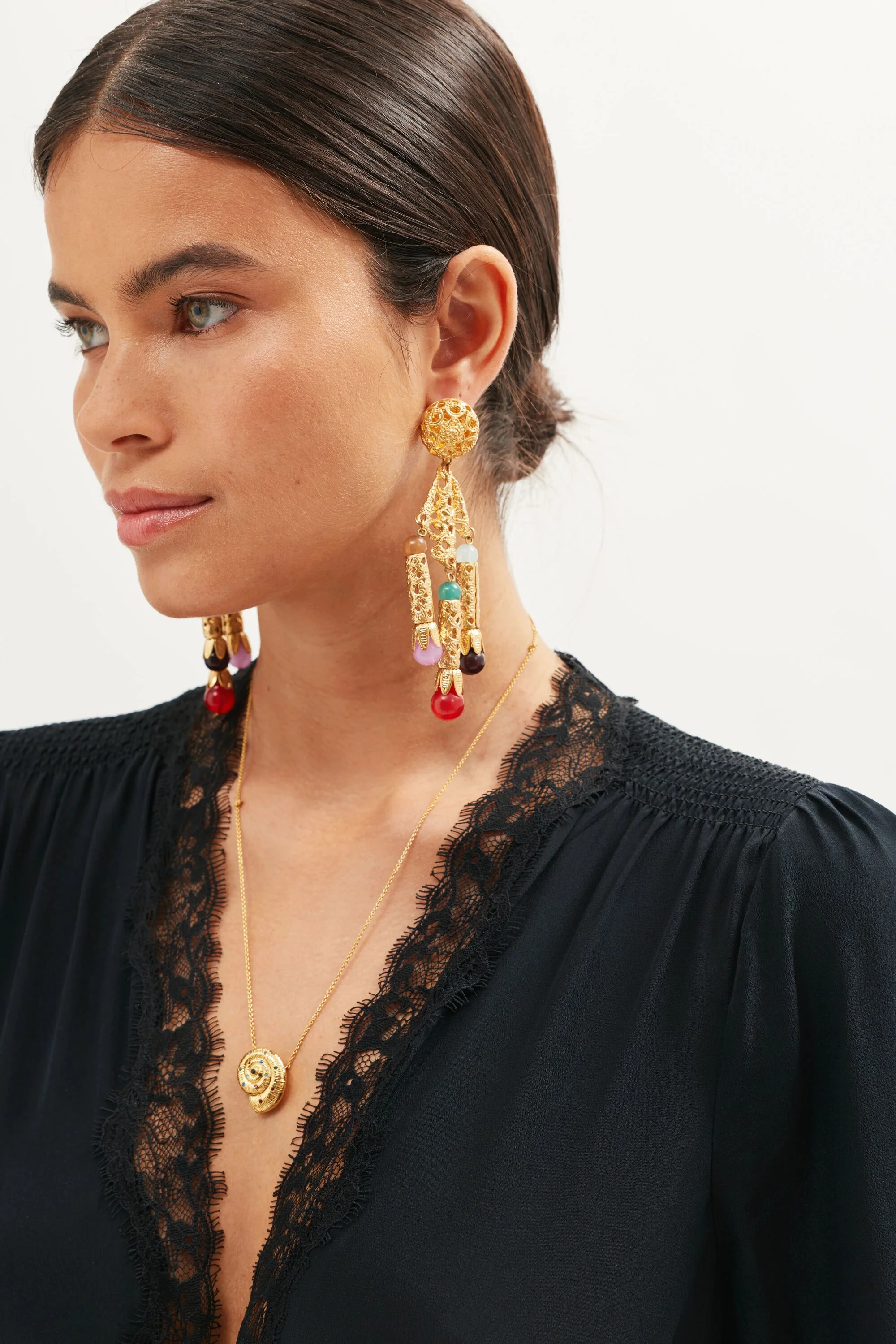 Taelia - Gold - Image 3