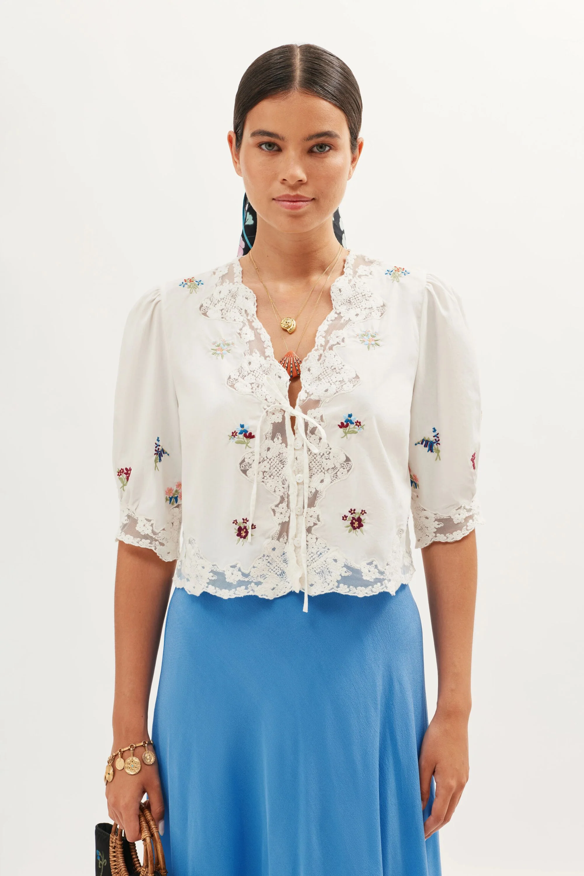 Ursula - Bud Embroidery White - Image 5