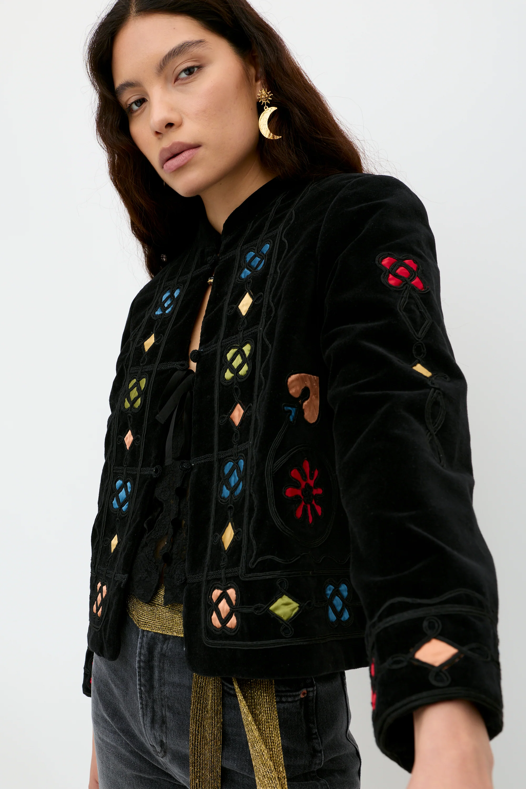 Viktoria  -  Serino Applique Black - Image 4